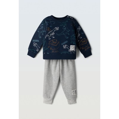 Sweatshirt tracksuit set - RAFFLE 2Y