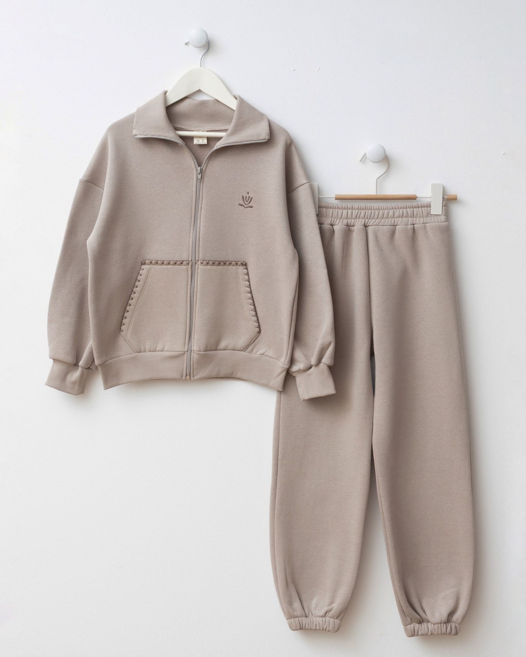 Σετ φόρμα με ζακέτα - ΕΛΕΦΑΝΤ 9Y